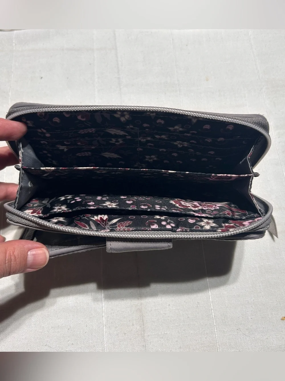 Vera Bradley Gray Performance Twill RFID Turnlock Wallet - Picture 5 of 7